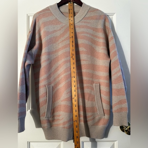 Varley ANTHROPOLOGIE XS MERINO WOOL Mayberry Full Zip Blush Tunic Animal Print - Picture 13 of 16